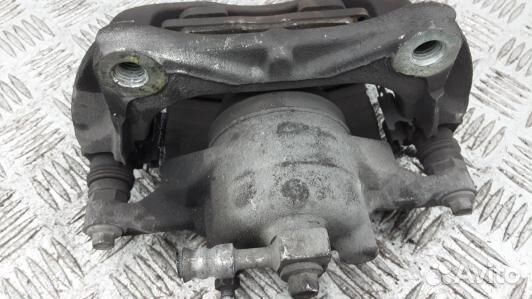 Суппорт тормозной передний правый chevrolet cruze