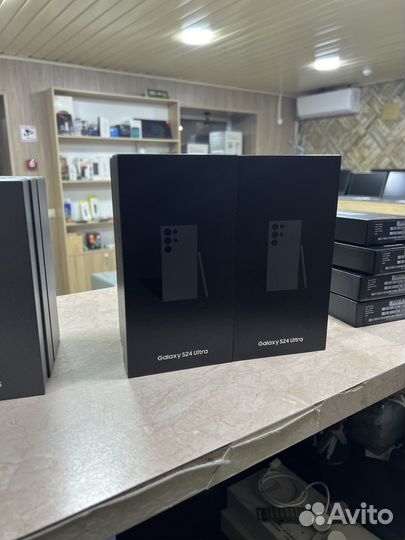 Samsung Galaxy S24 Ultra, 12/256 ГБ