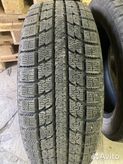 Toyo Observe GSi-5 235/60 R18 107Q