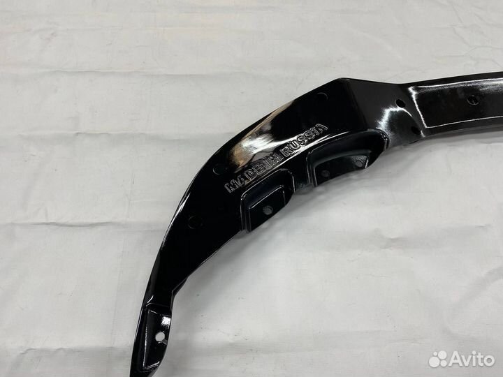 Губа перфоманс на передний бампер на BMW G30 LCI