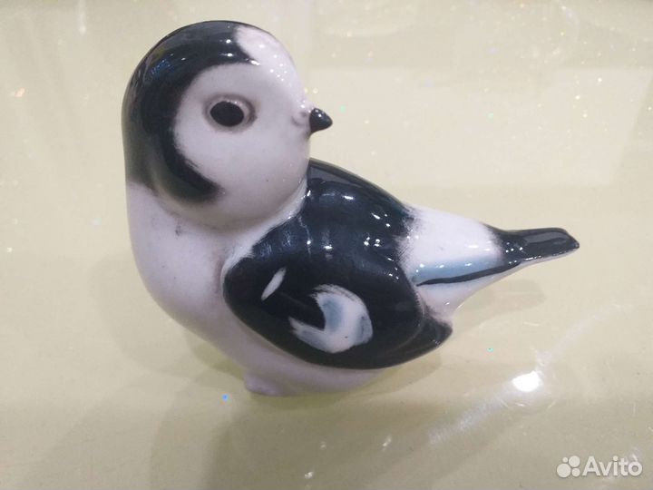 Фарфоровая статуэтка