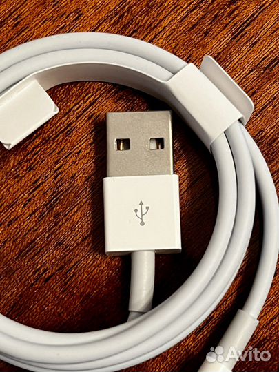 Провод для зарядки iPhone Lightning новый