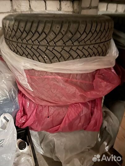 Bfgoodrich G-Force Stud 205/60 R16