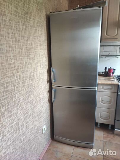 Холодильник Gorenje сломан