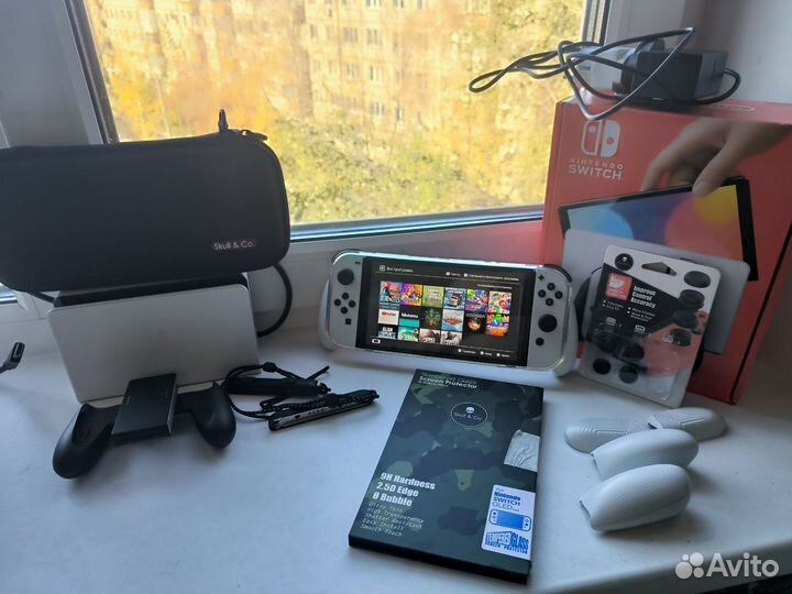 Nintendo switch oled прошитая + набор