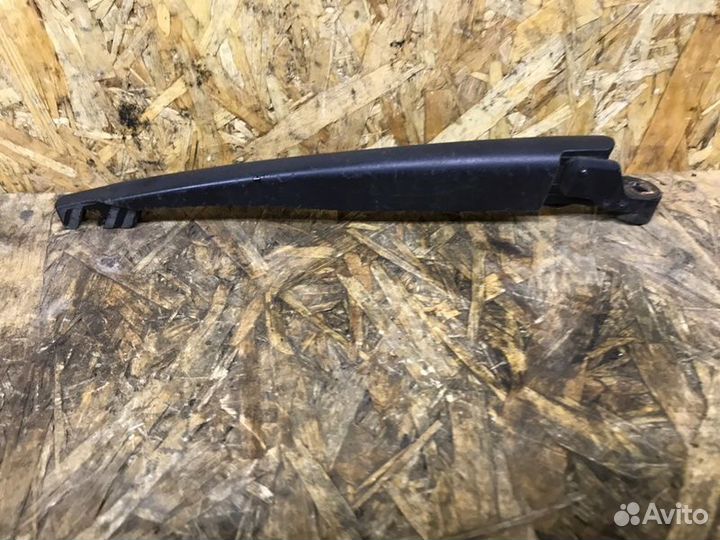 Поводок стеклоочистителя задний Citroen C4 хетчбек