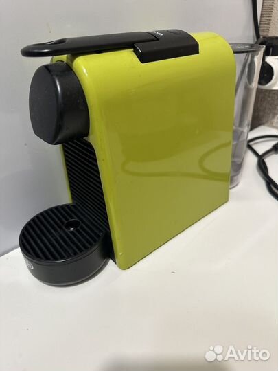 Кофе машина Essenza Mini D30 Lime Green
