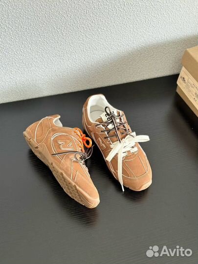 Кроссовки new balance / miu miu