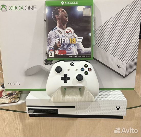 Xbox One S 500 gb