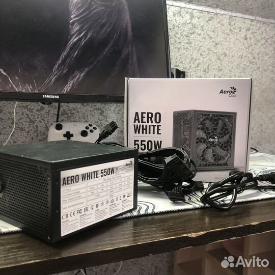 Блок питания Aero cool white 550w