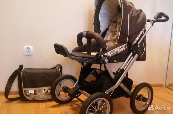 Прогулочная коляска