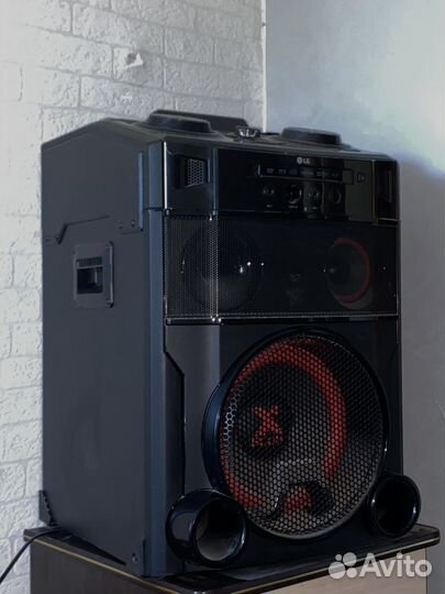 Музыкальный центр, портативная минисисистема