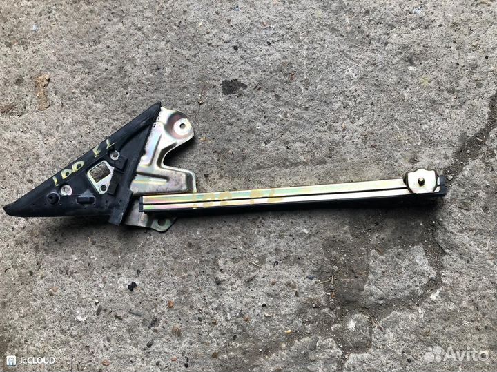 Направляющая стекла на toyota chaser GX100 1GFE