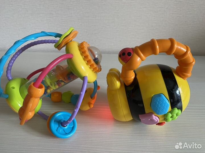 Пирамидки и развивающие игрушки