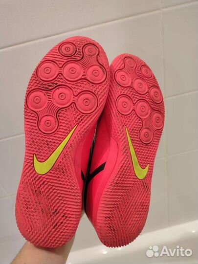 Футбольный буцы размер 37