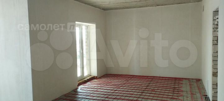 Дом 200 м² на участке 8 сот.