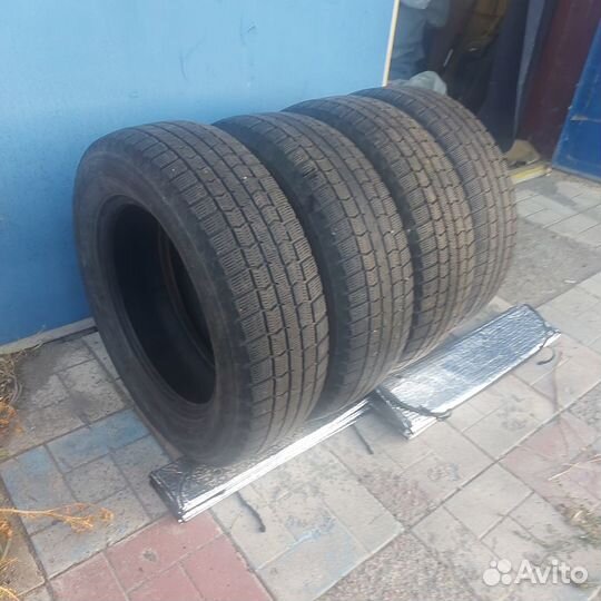 Maxxis SP3 Premitra Ice 205/65 R16 95T