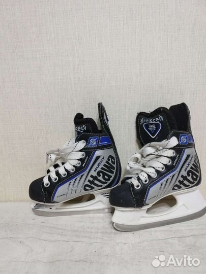 Коньки хоккейные