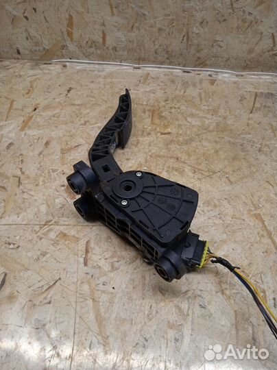 Педаль газа Hyundai Solaris