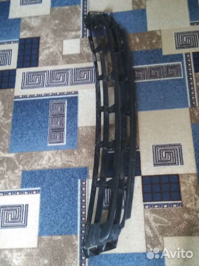 Решетка радиатора нижняя Форд мондео 3