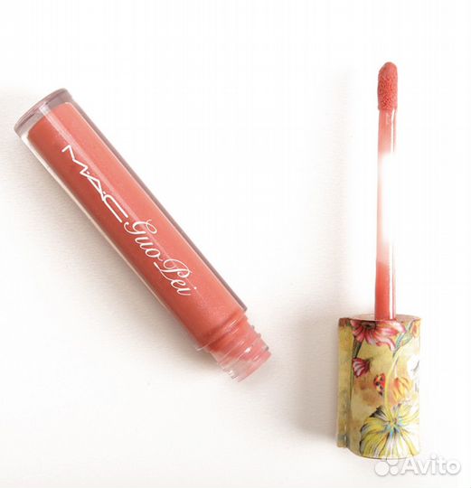 Помада и блеск MAC