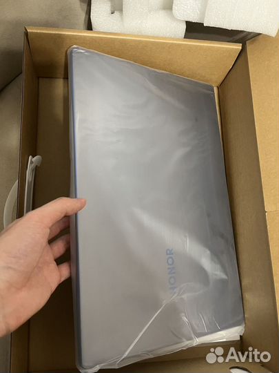 Honor MagicBook 15 ryzen 7 5700U с ос