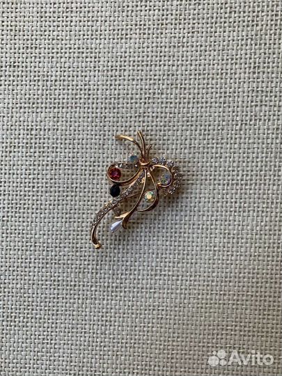 Брошь женская