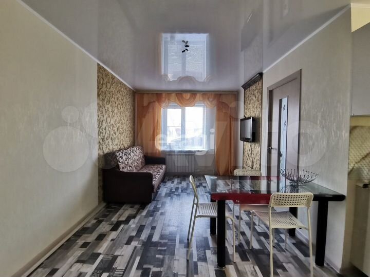 2-к. квартира, 43 м², 1/4 эт.