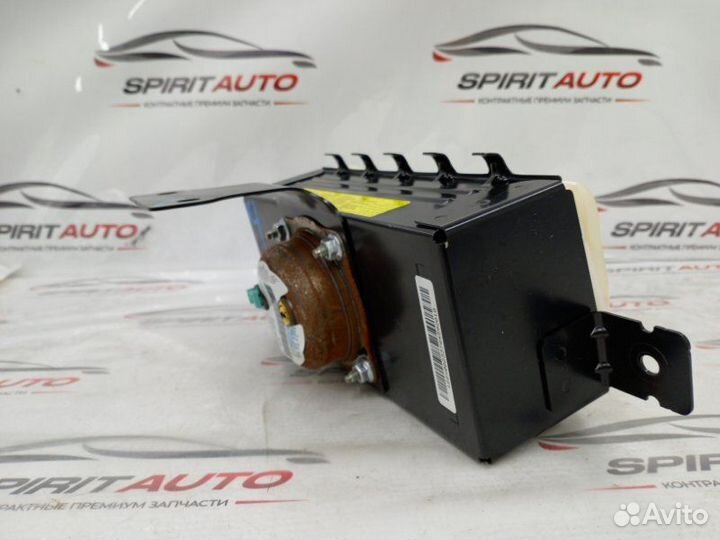 Подушка безопасности пассажира Kia Quoris 1