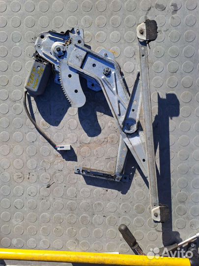 Стеклоподъемник задний левый rover 45 400