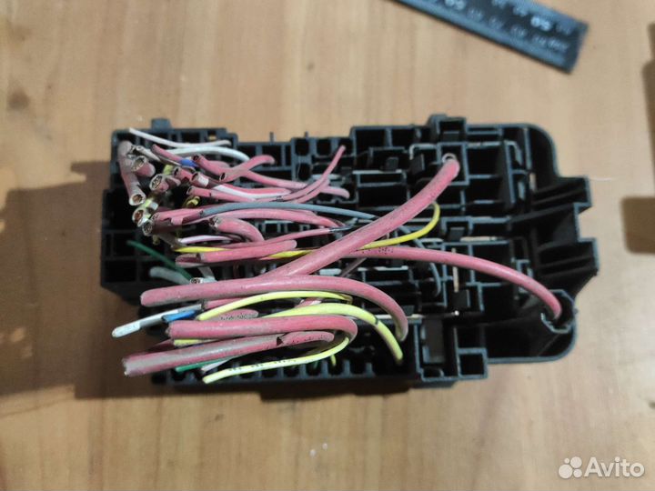 Блок предохранителей Renault megane 3 fluence