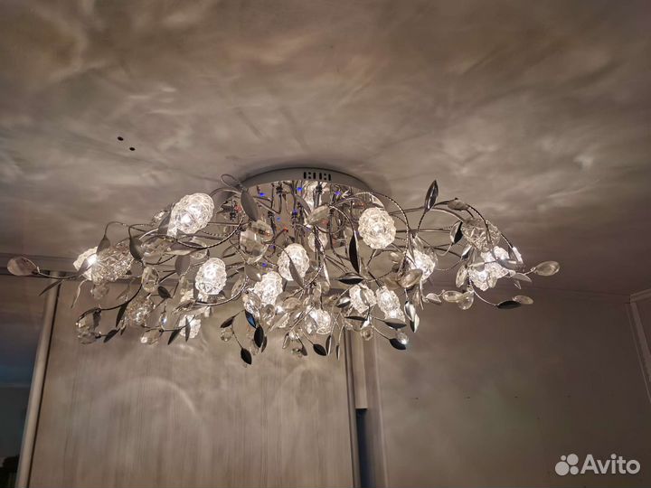 Люстра галогеновая