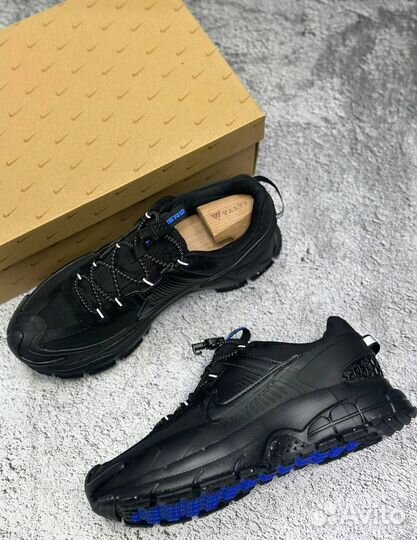 Nike Air Zoom Vomero 5