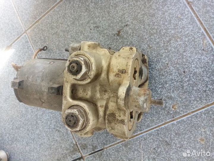 Блок ABS Audi 100 4 (C4)