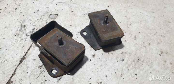 Опора подушка двс 4d56 pajero 2