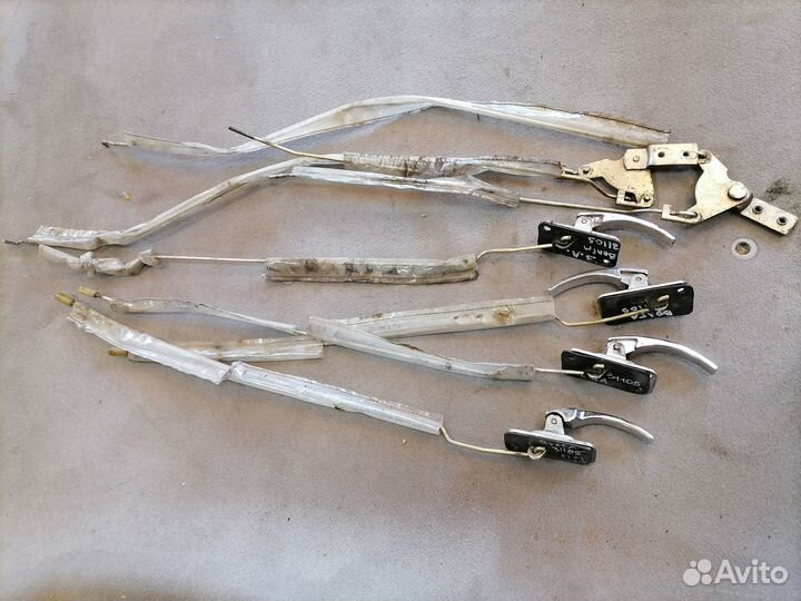 Ручки двери салонная с тягой Волга 31105,3110,3102