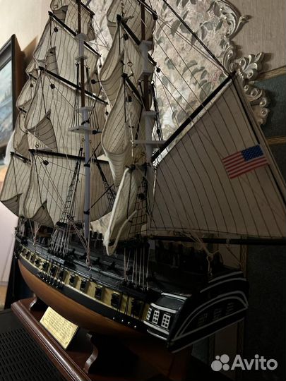Модель корабля ручной работы