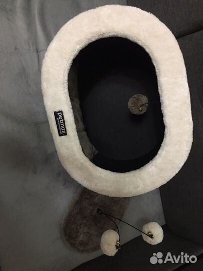 Домик с когтеточкой для кошек