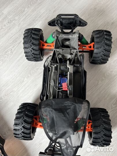 Traxxas 10 maxx 8s