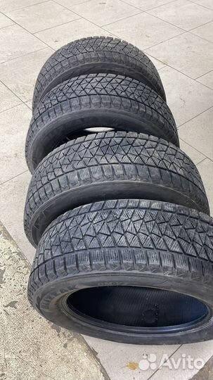 Bridgestone Blizzak DM-V2 2.25/6 R17 99S