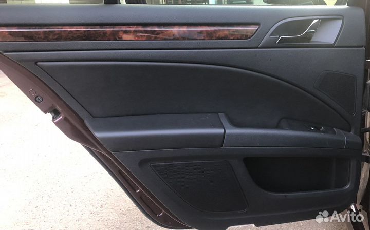 2 Обшивки задних дверей skoda superb 2