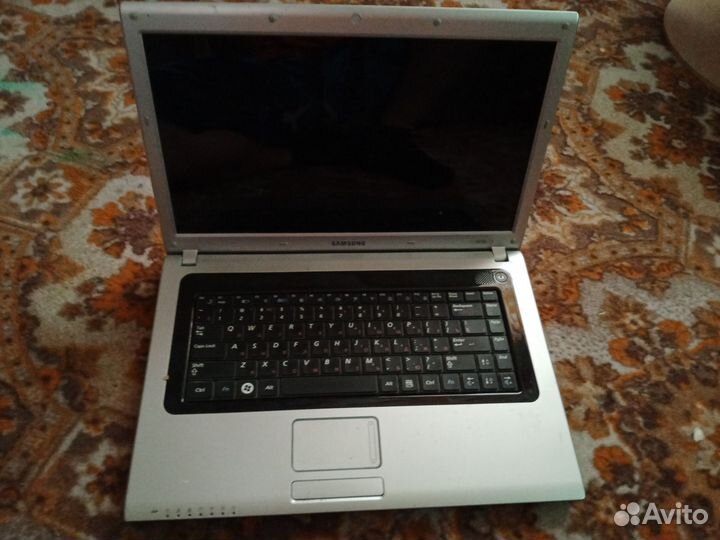 Ноутбук Samsung r 518