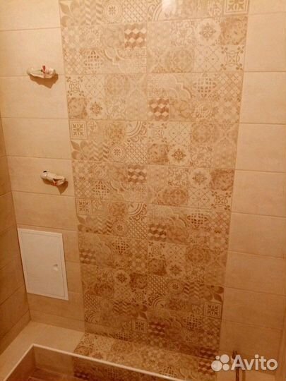 Плиточник. Укладка кафеля в ванной