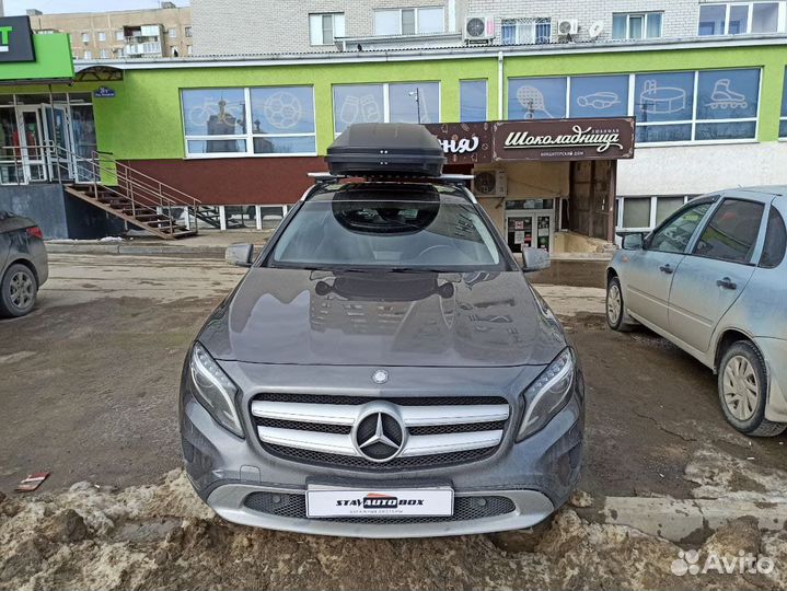 Автобокс на Мерседес черный карбон