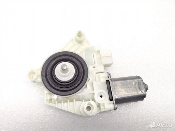 Моторчик стеклоподъемника передний левый