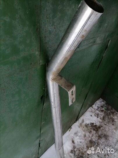 Защита заднего бампера на внедорожник