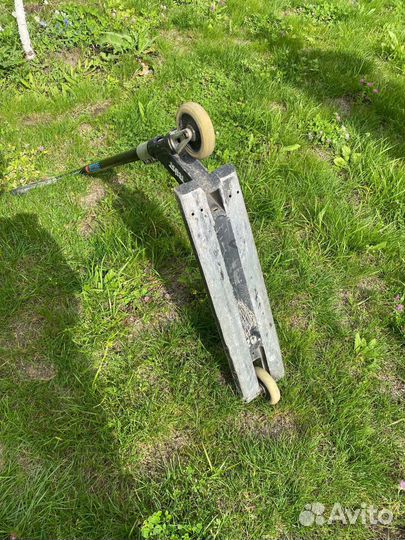 Доска для трюкового самоката