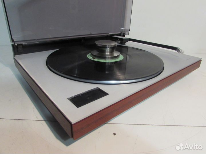 Bang Olufsen Beogram 1102 Виниловый проигрыватель