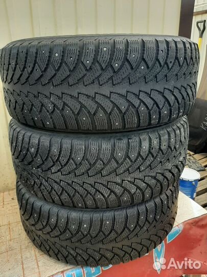 Nokian Tyres Hakkapeliitta 4 235/55 R17