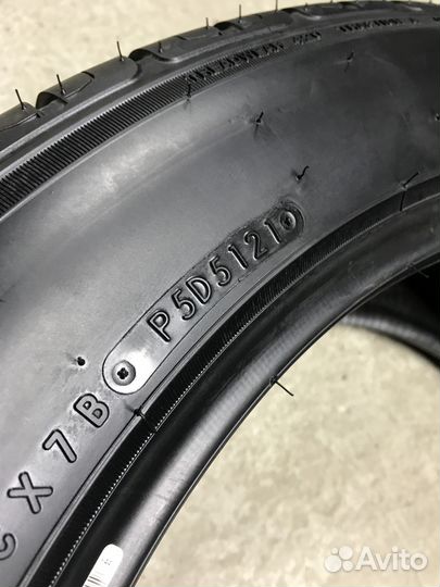 Nitto NT421Q 275/45 R20 110W